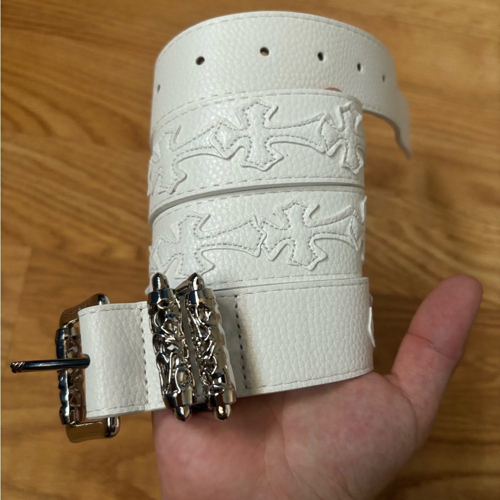 Nice white belt with beautiful crosses on it
